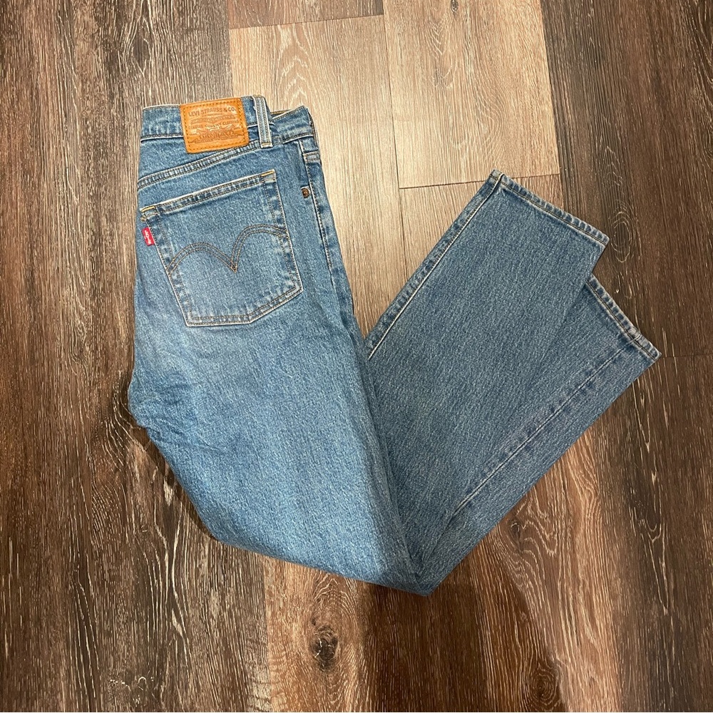 Levi Wedgie Icon